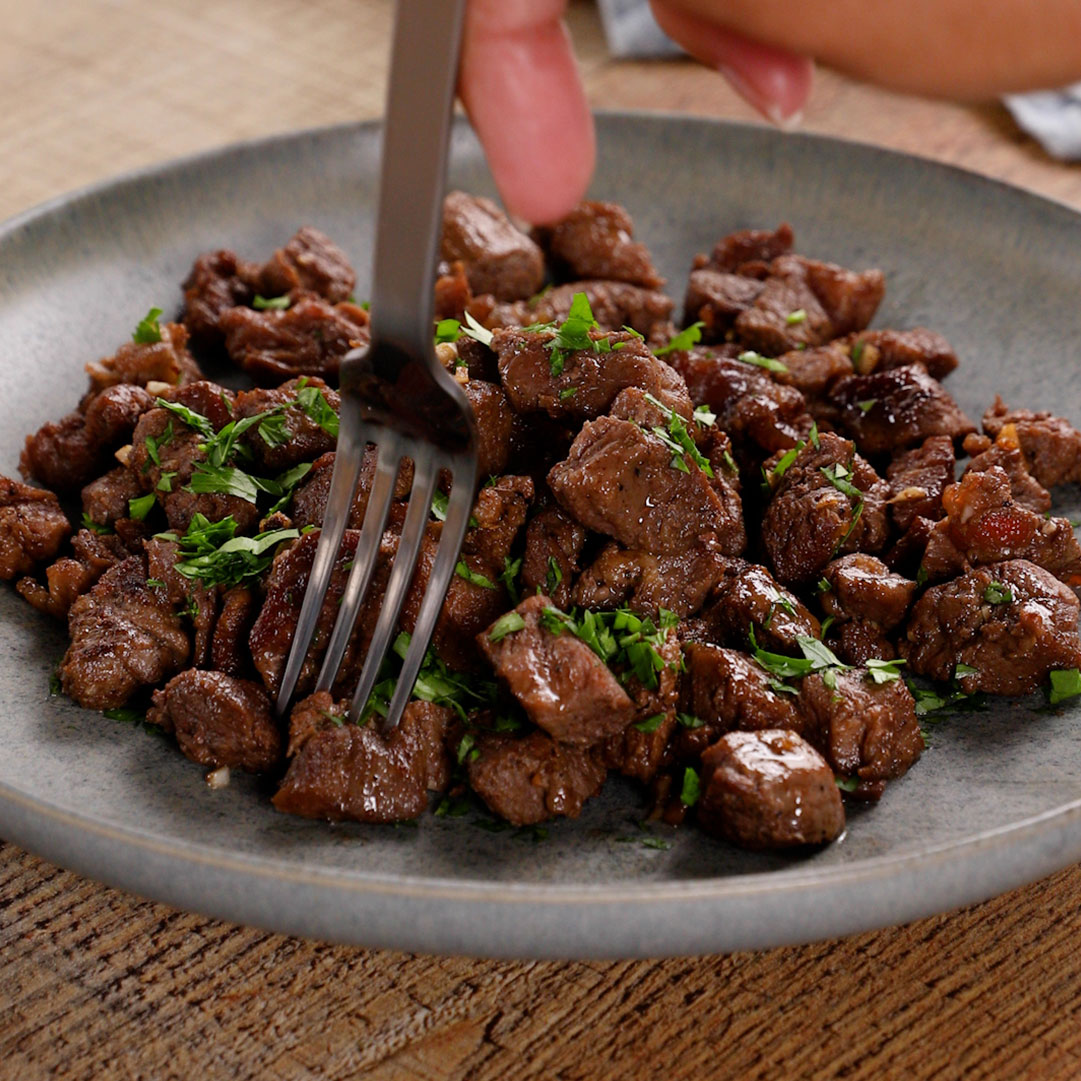 Garlic Butter Steak Bites